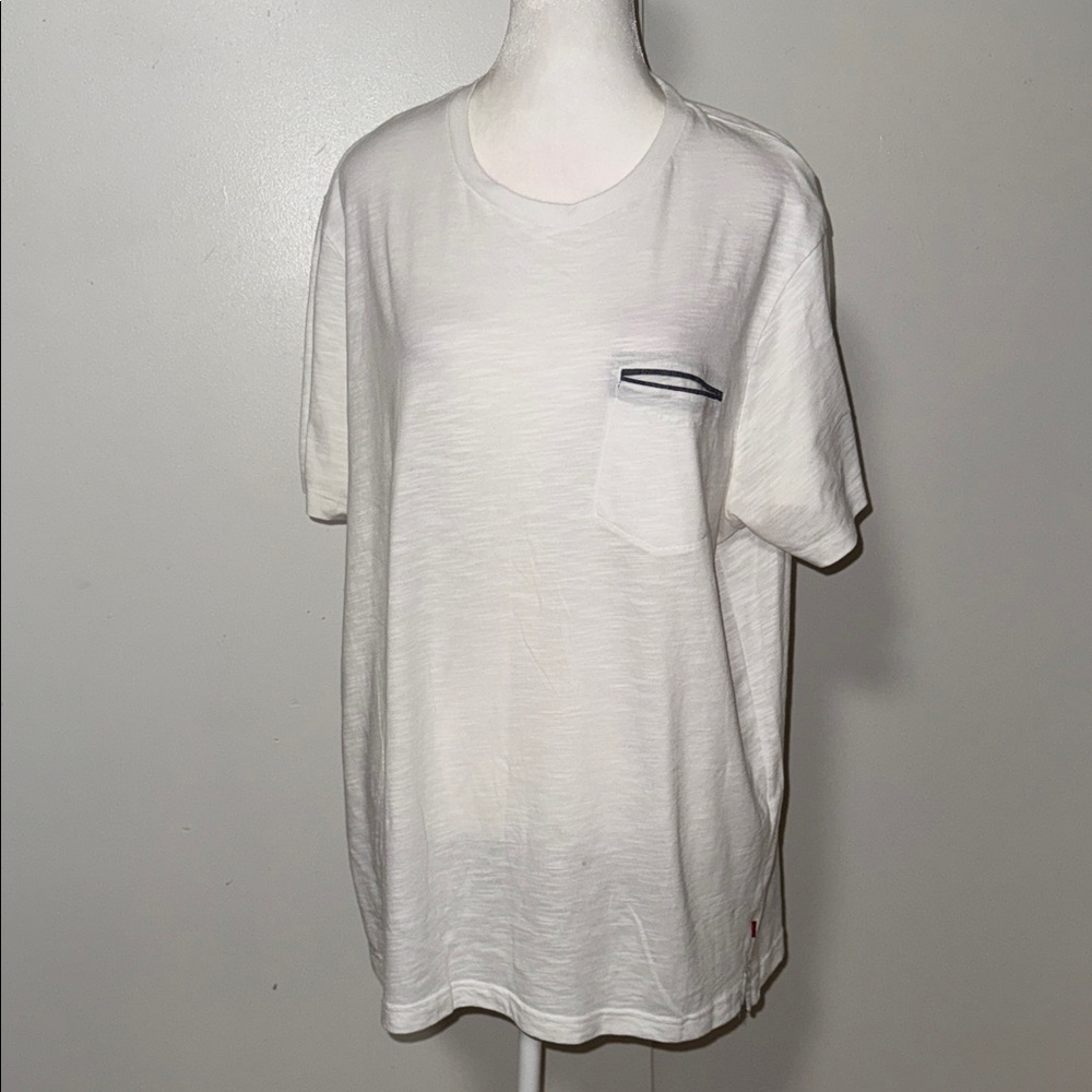 Levi's White Short Sleeve Tee with Pocket